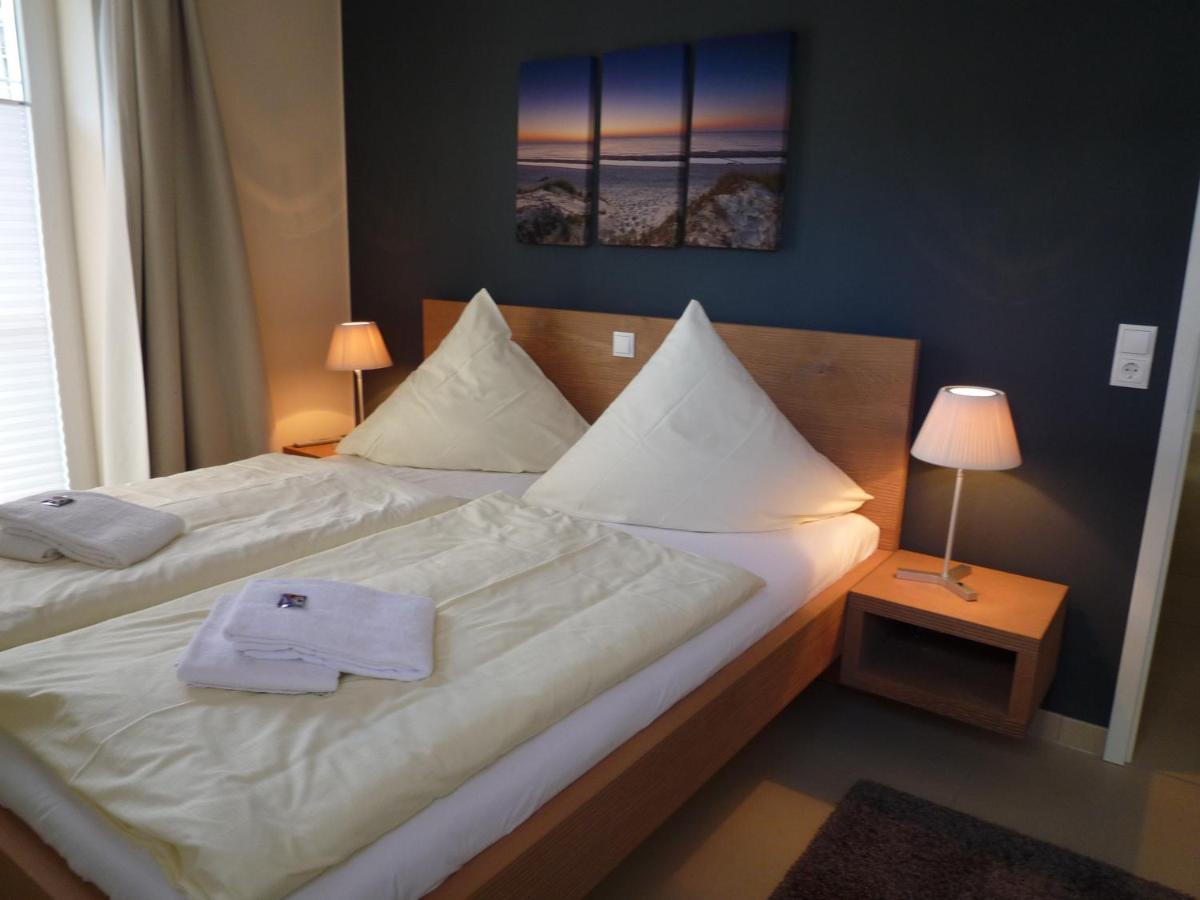 Ostsee Lodges Mit Wellnessbereich Timmendorfer Strand Exterior photo